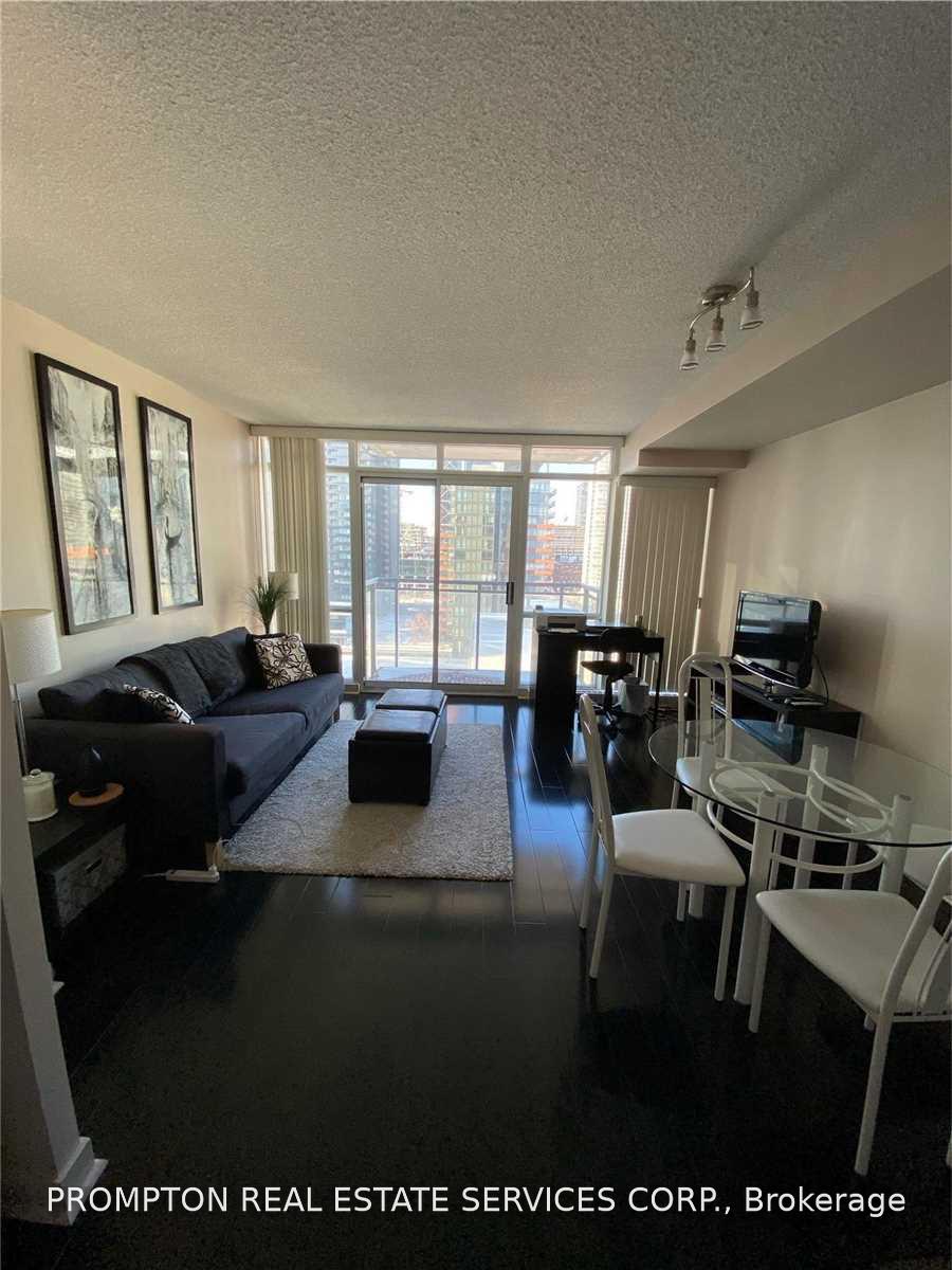 Front of Unit 1605, 11 Brunel Court