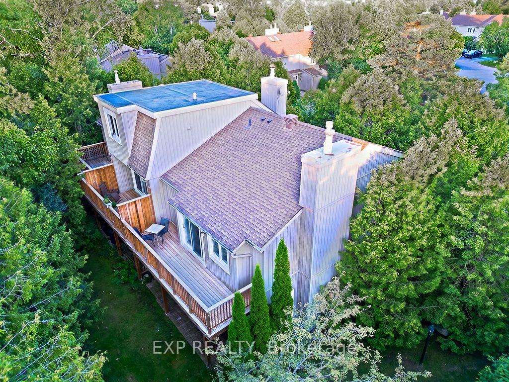 Photo 2 of 576 Oxbow Crescent, Collingwood — HOMEH