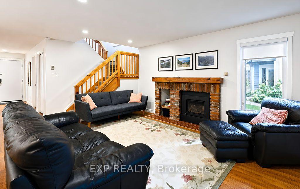 Photo 8 of 576 Oxbow Crescent, Collingwood — HOMEH