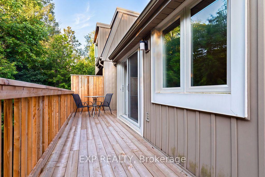 Photo 16 of 576 Oxbow Crescent, Collingwood — HOMEH