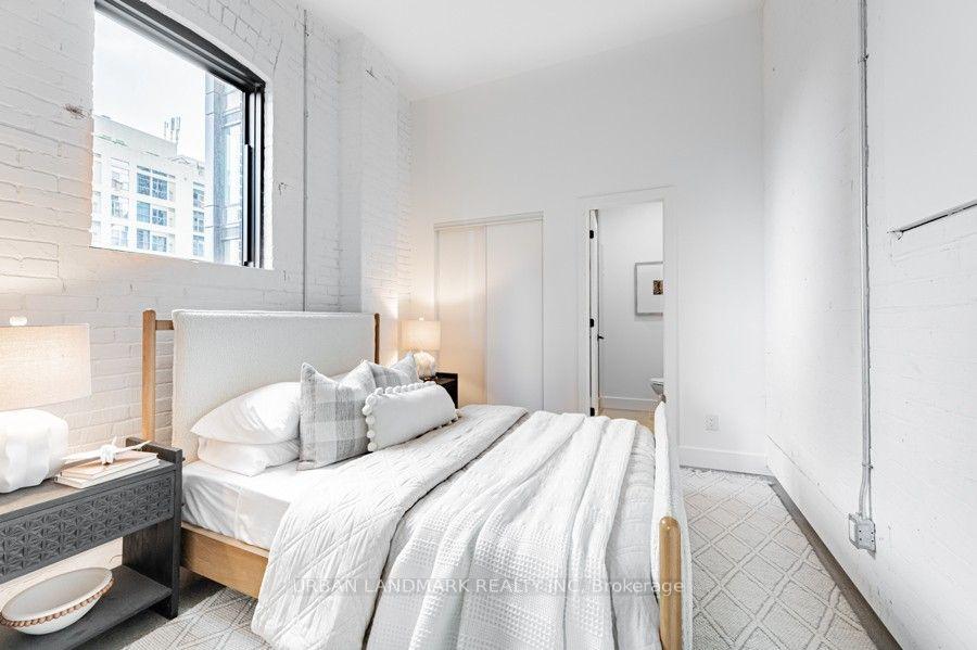 Photo 10 of Unit 501, 9 St. Nicholas Street, Toronto, Bay Street Corridor — HOMEH