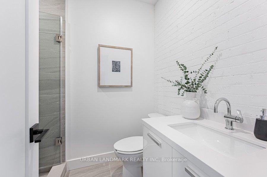 Photo 11 of Unit 501, 9 St. Nicholas Street, Toronto, Bay Street Corridor — HOMEH