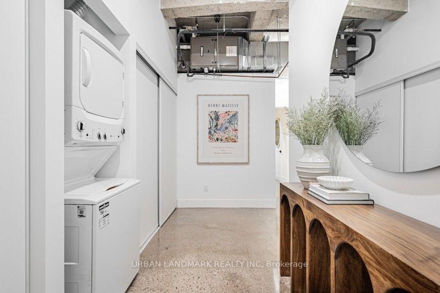 Photo 13 of Unit 501, 9 St. Nicholas Street, Toronto, Bay Street Corridor — HOMEH