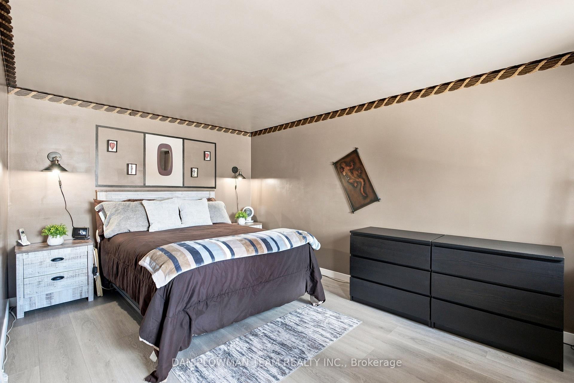 Photo 14 of Unit 2, 72 Martin Road, Clarington, Bowmanville — HOMEH