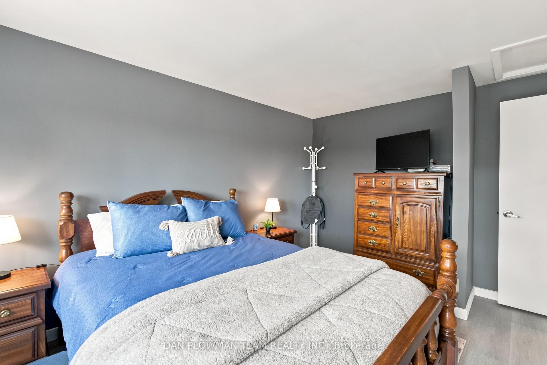 Photo 18 of Unit 2, 72 Martin Road, Clarington, Bowmanville — HOMEH
