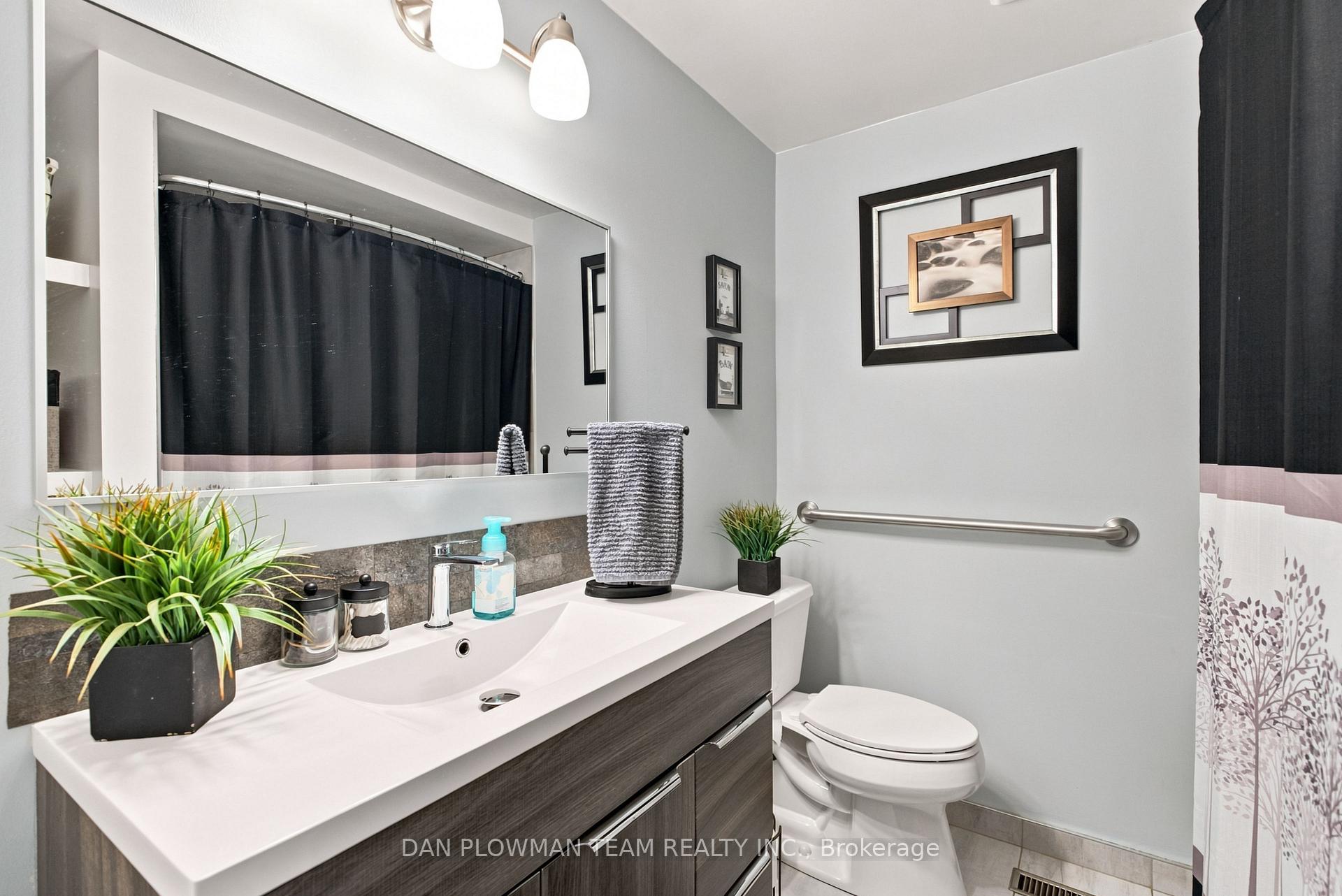 Photo 21 of Unit 2, 72 Martin Road, Clarington, Bowmanville — HOMEH
