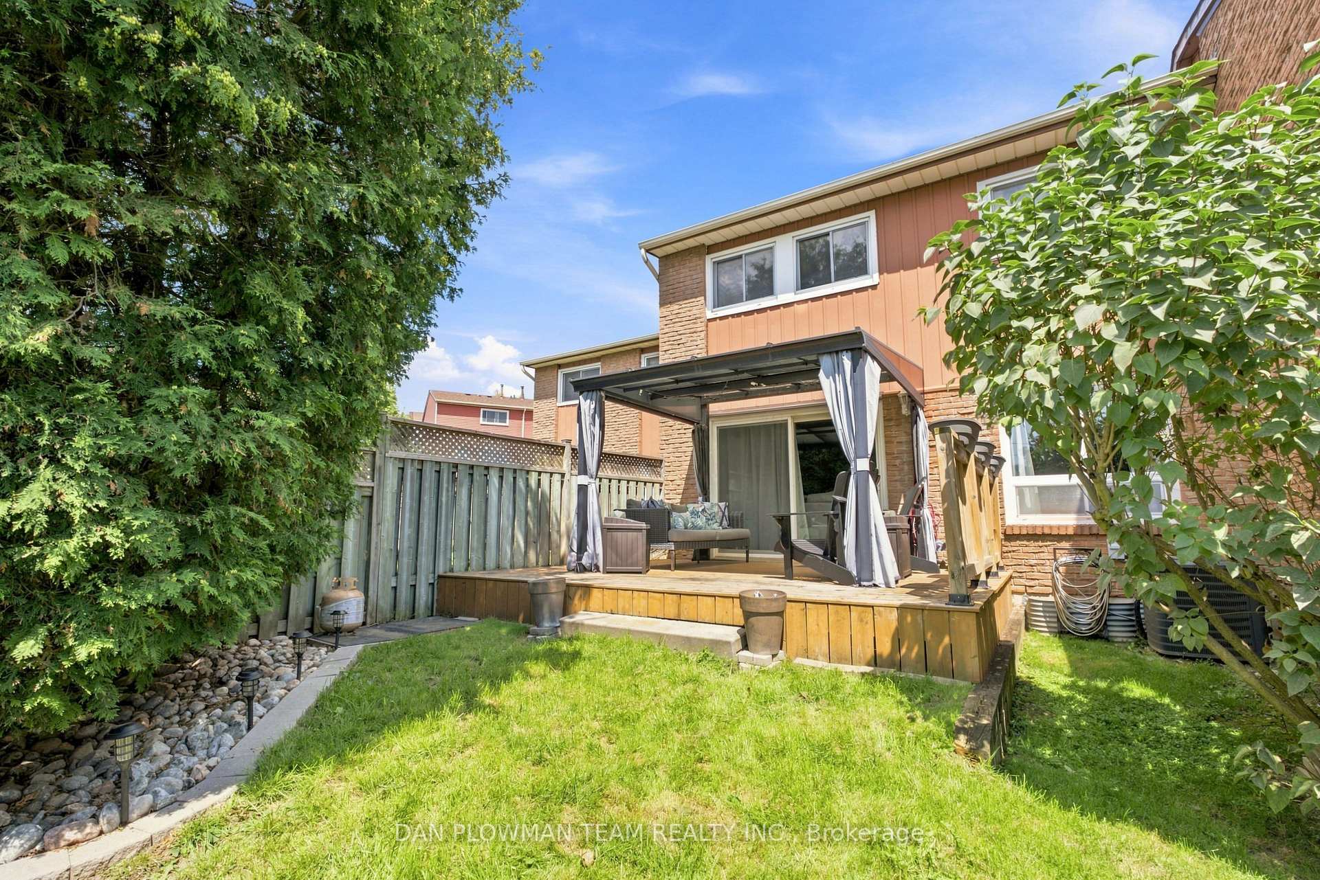 Photo 24 of Unit 2, 72 Martin Road, Clarington, Bowmanville — HOMEH