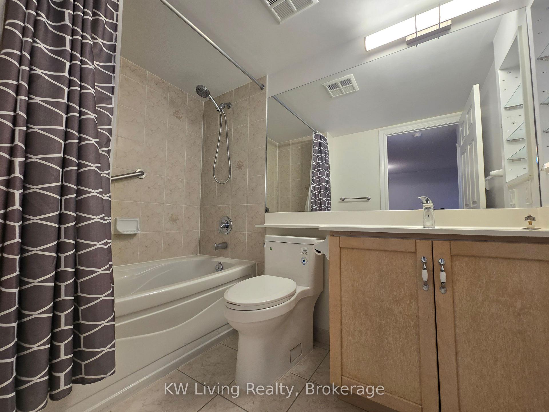 Photo 9 of Unit 701, 33 Cox Boulevard, Markham, Unionville — HOMEH