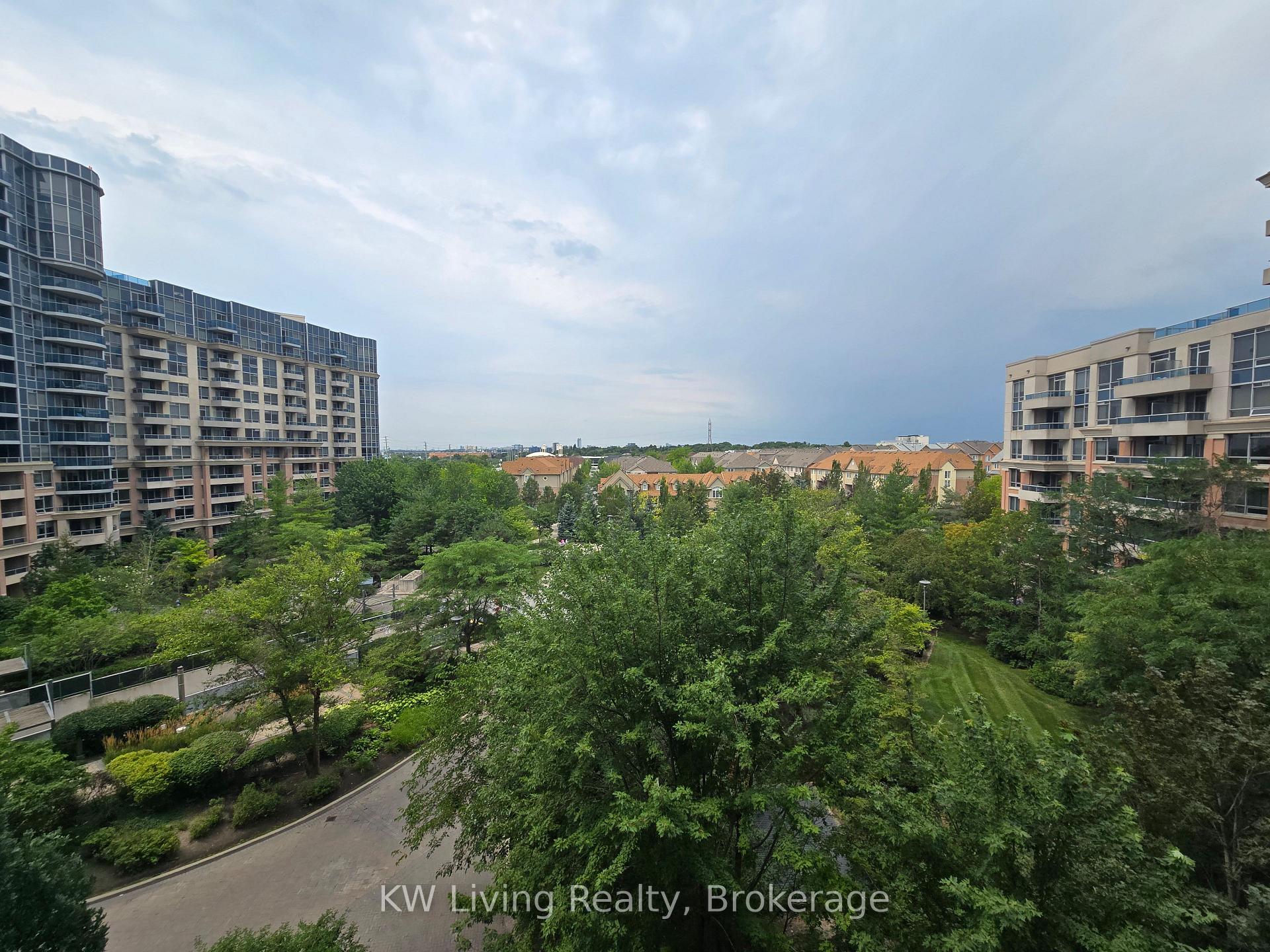 Photo 16 of Unit 701, 33 Cox Boulevard, Markham, Unionville — HOMEH