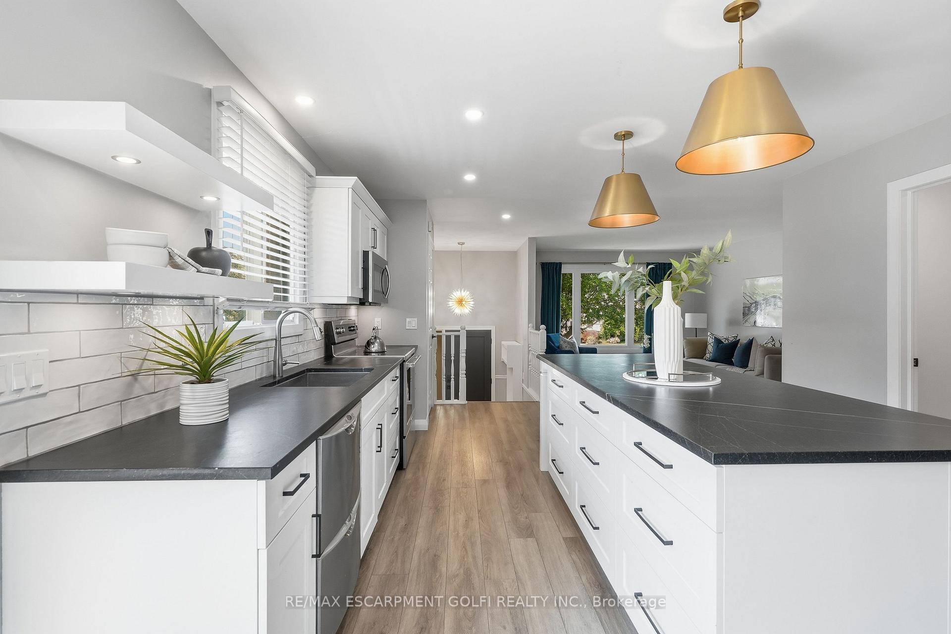 Photo 19 of 4533 Carriage Road, Lincoln, Lincoln Lake — HOMEH