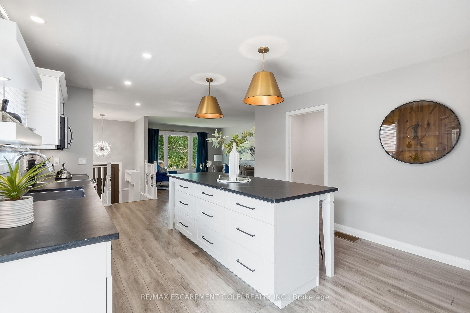 Photo 23 of 4533 Carriage Road, Lincoln, Lincoln Lake — HOMEH
