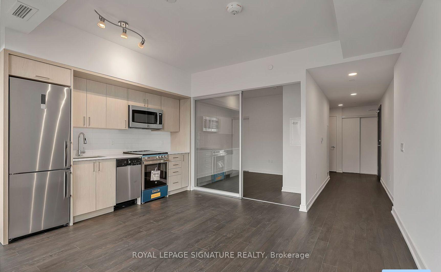 Photo 3 of Unit 608, 1 Cardiff Road E, Toronto, Mount Pleasant East — HOMEH