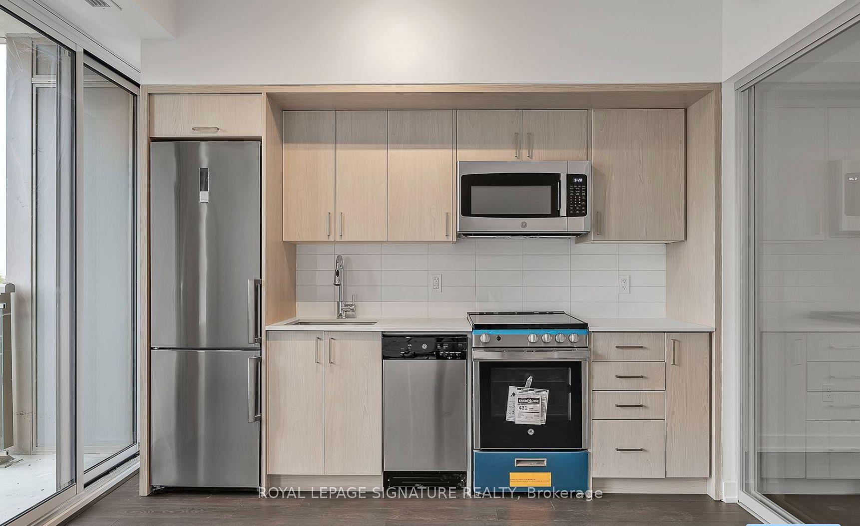 Photo 4 of Unit 608, 1 Cardiff Road E, Toronto, Mount Pleasant East — HOMEH
