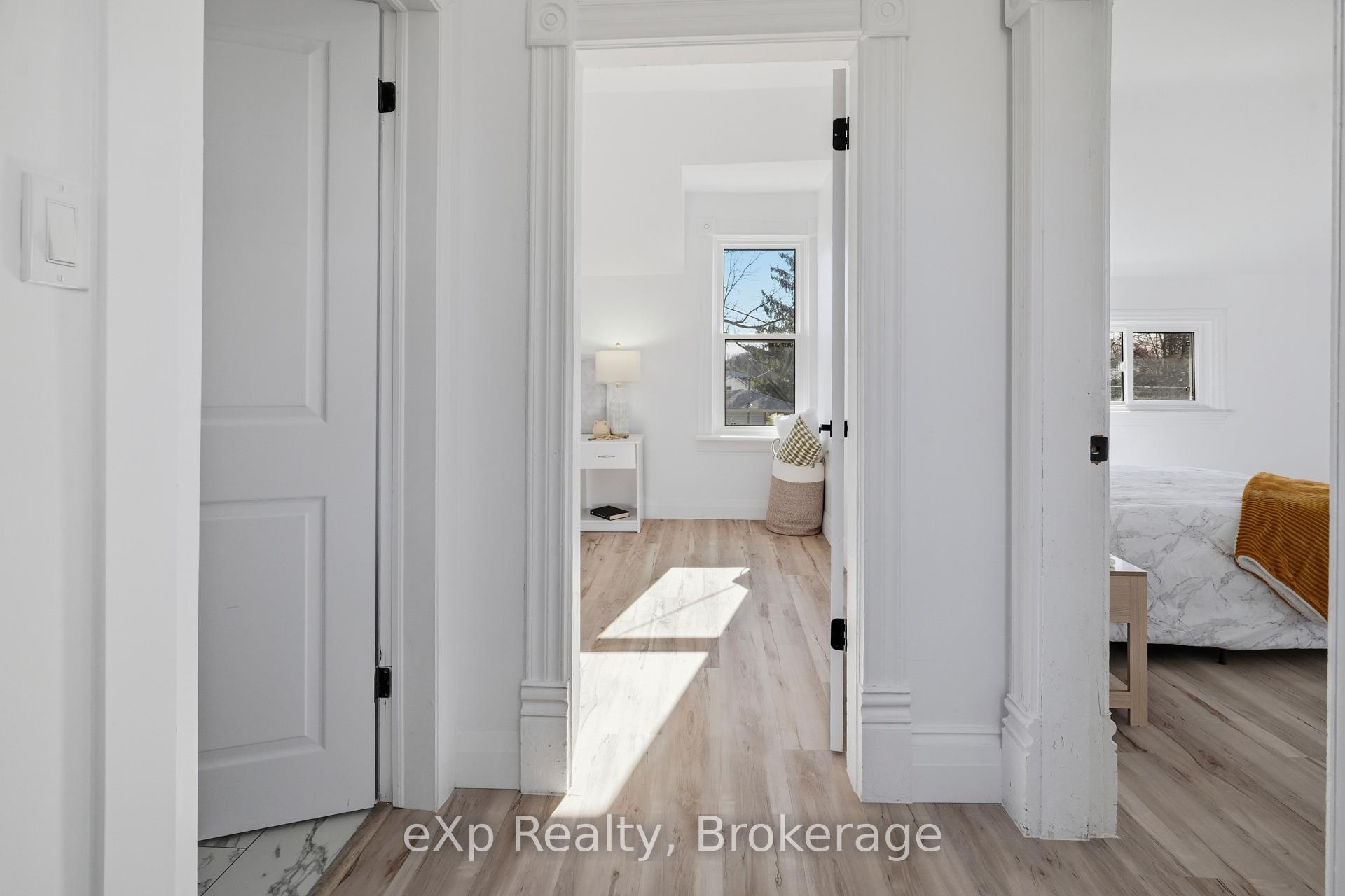 Photo 30 of 192 William Street W, North Middlesex, Parkhill — HOMEH