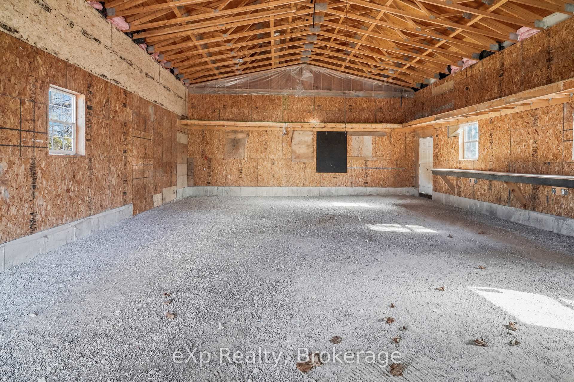 Photo 45 of 192 William Street W, North Middlesex, Parkhill — HOMEH