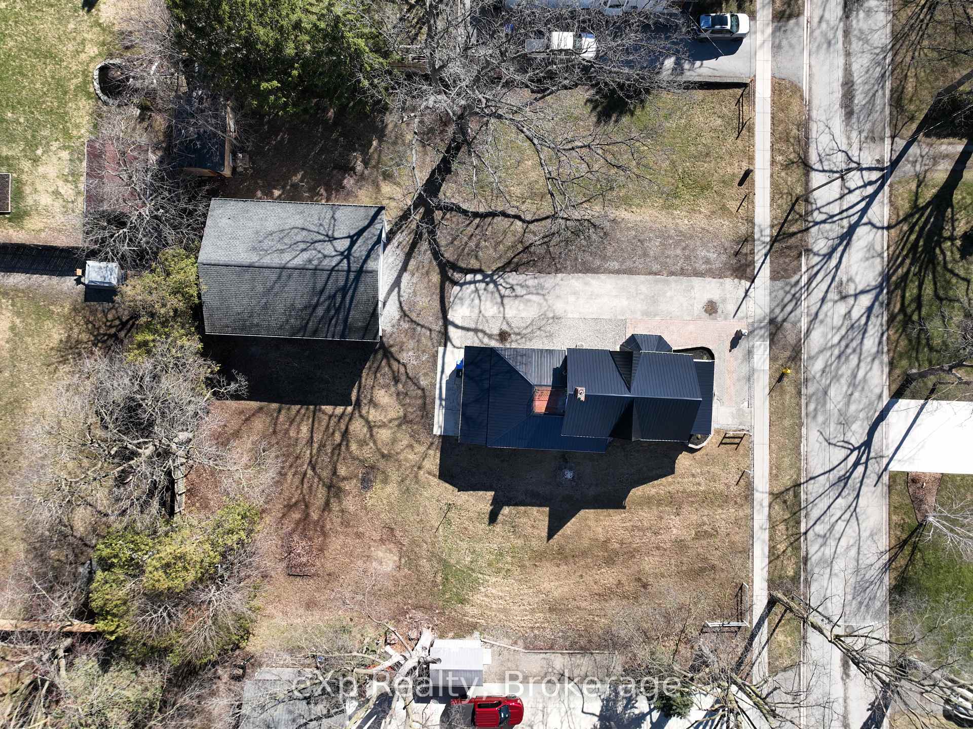 Photo 47 of 192 William Street W, North Middlesex, Parkhill — HOMEH