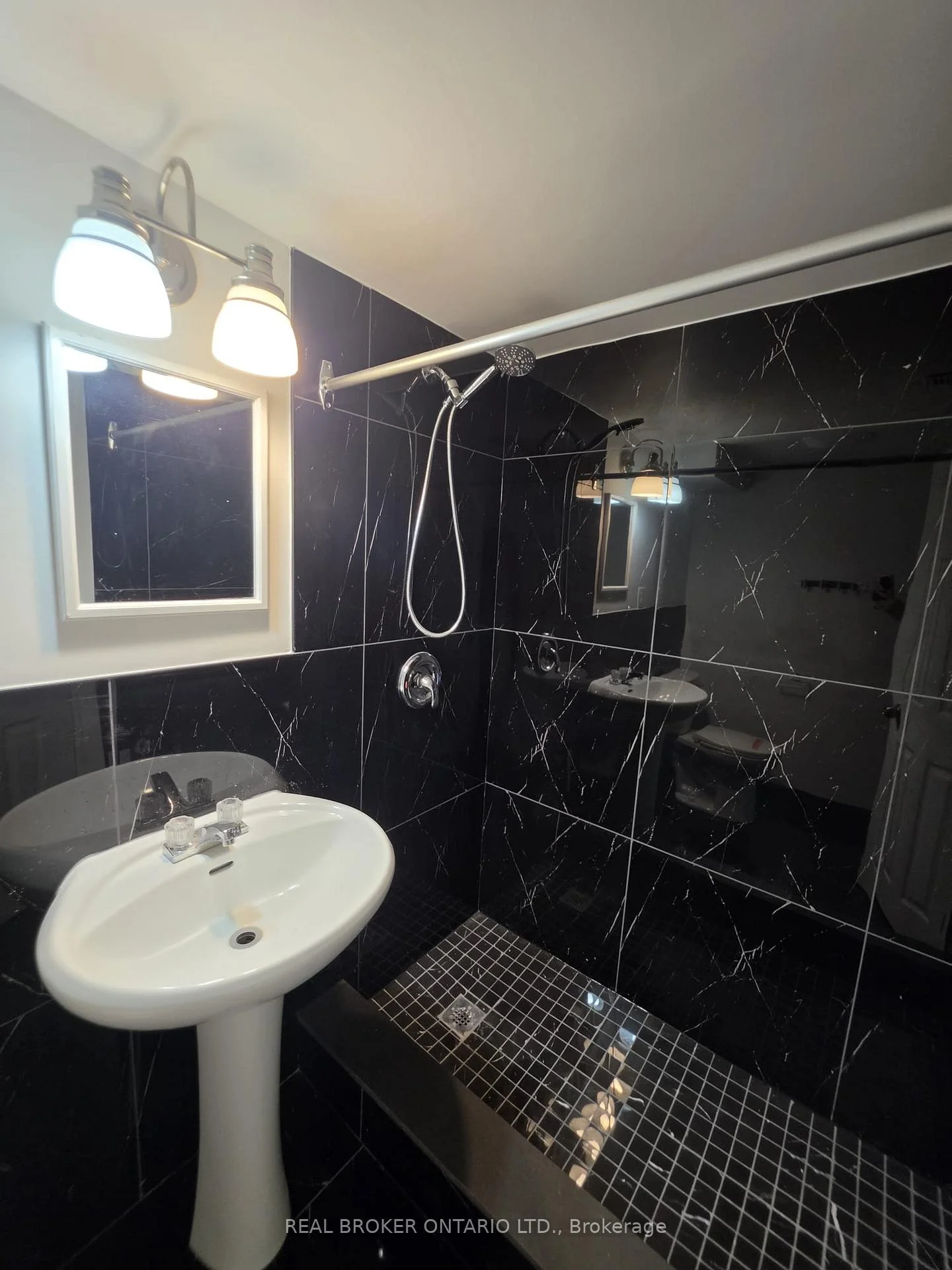 Photo 23 of Unit 12, 275 Blake Street, Barrie, North Shore — HOMEH