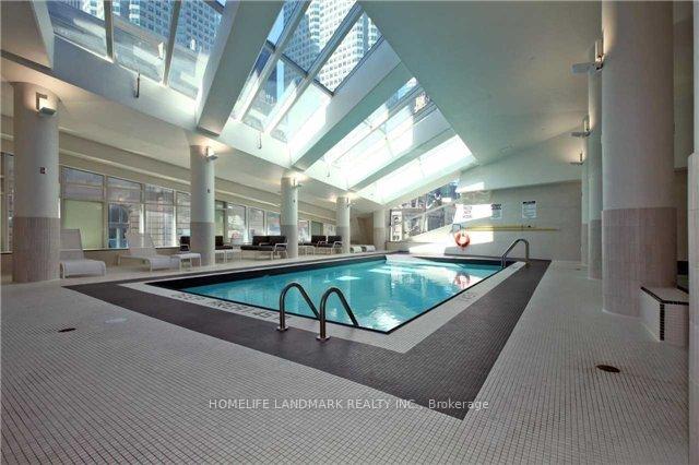 Photo 14 of Unit 1811, 8 The Esplanade, Toronto, Waterfront Communities — HOMEH