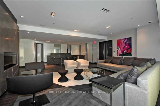 Photo 16 of Unit 1811, 8 The Esplanade, Toronto, Waterfront Communities — HOMEH