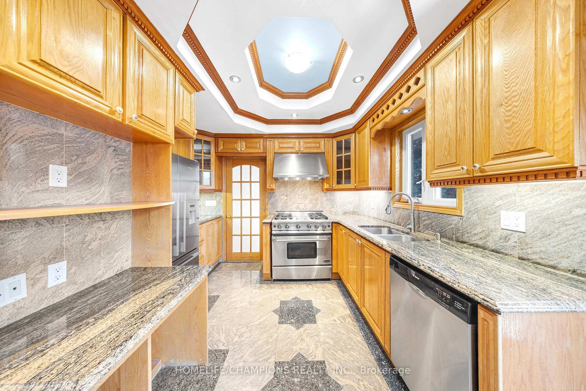 Photo 2 of 2 Altair Avenue, Scarborough, L'Amoreaux — HOMEH