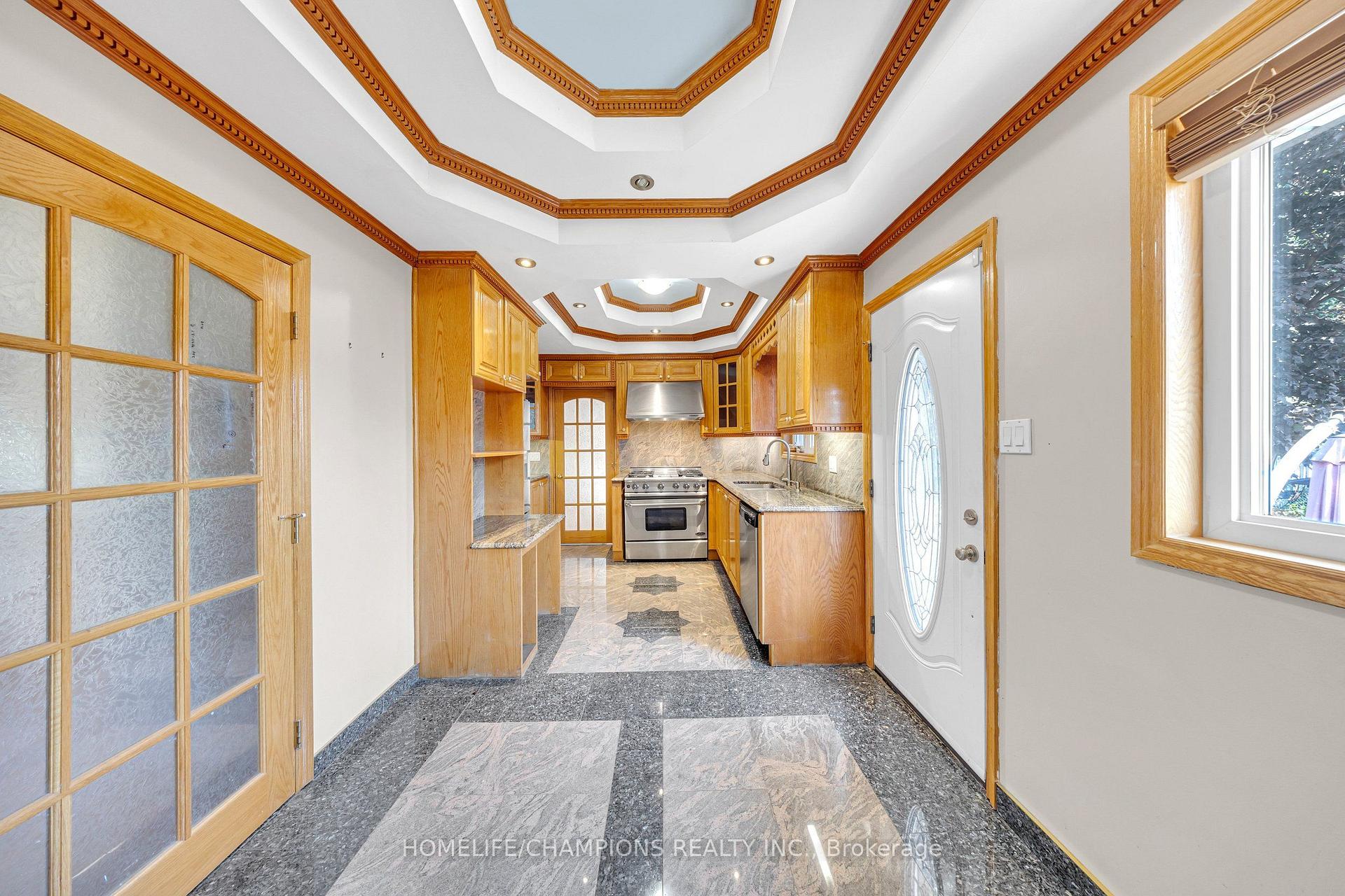 Photo 10 of 2 Altair Avenue, Scarborough, L'Amoreaux — HOMEH
