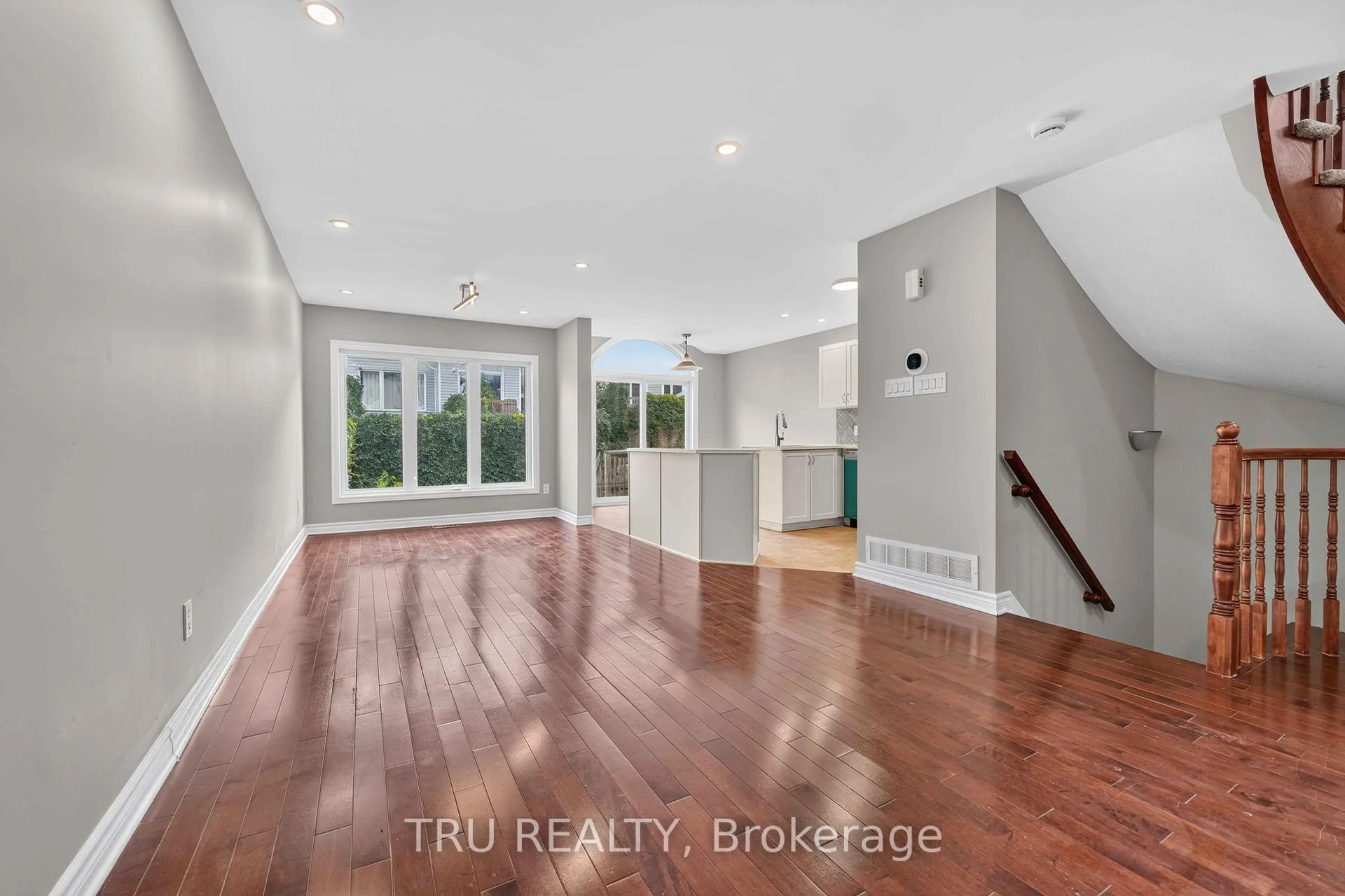 Photo 11 of 111 Woodmill Terrace, Ottawa, Kanata - Morgan's Grant/South March — HOMEH