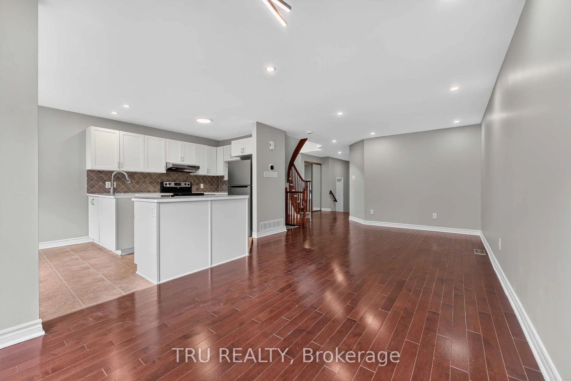 Photo 17 of 111 Woodmill Terrace, Ottawa, Kanata - Morgan's Grant/South March — HOMEH