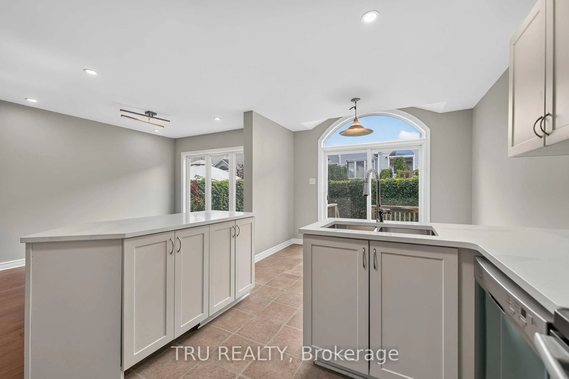 Photo 21 of 111 Woodmill Terrace, Ottawa, Kanata - Morgan's Grant/South March — HOMEH