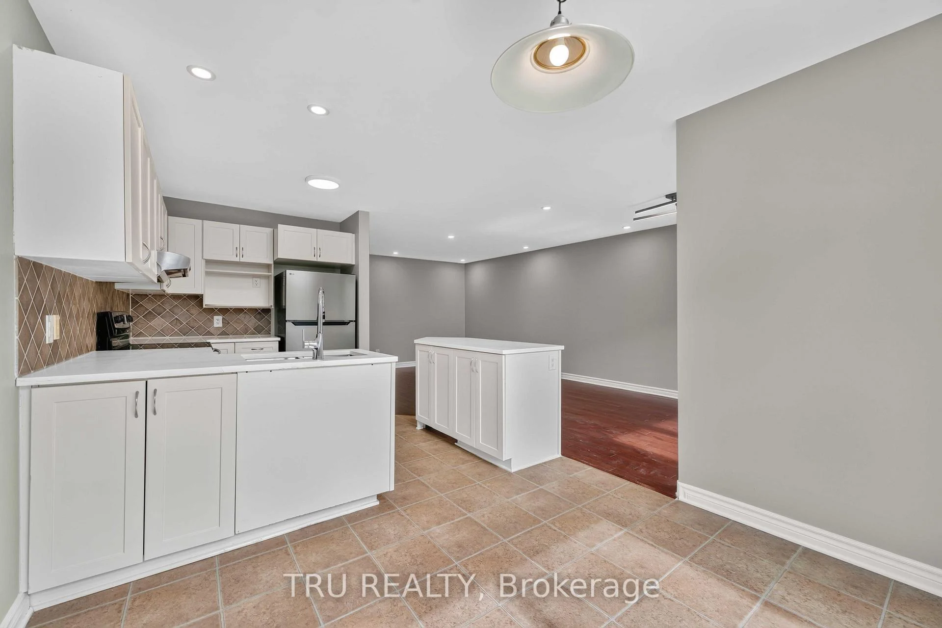 Photo 23 of 111 Woodmill Terrace, Ottawa, Kanata - Morgan's Grant/South March — HOMEH