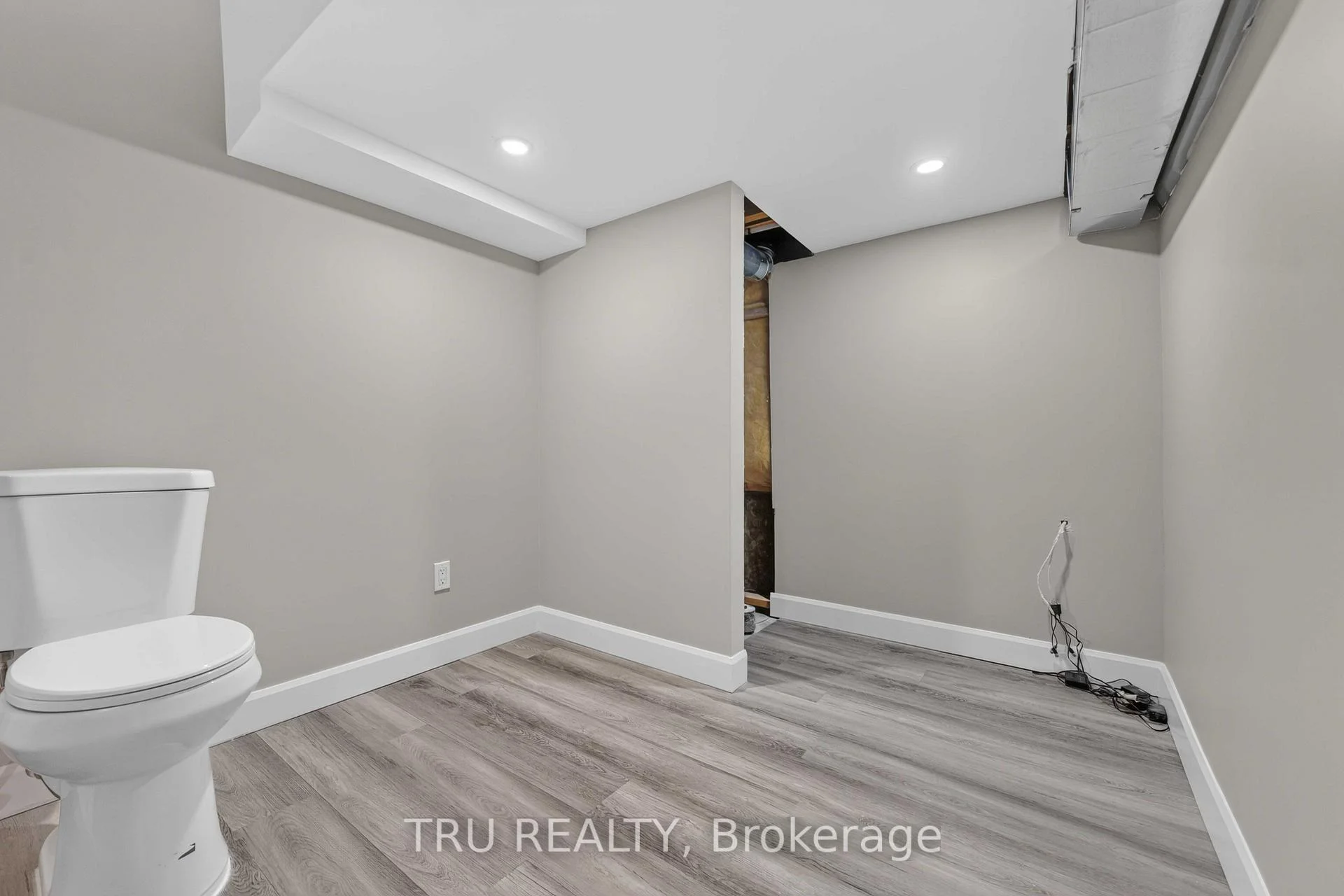 Photo 42 of 111 Woodmill Terrace, Ottawa, Kanata - Morgan's Grant/South March — HOMEH