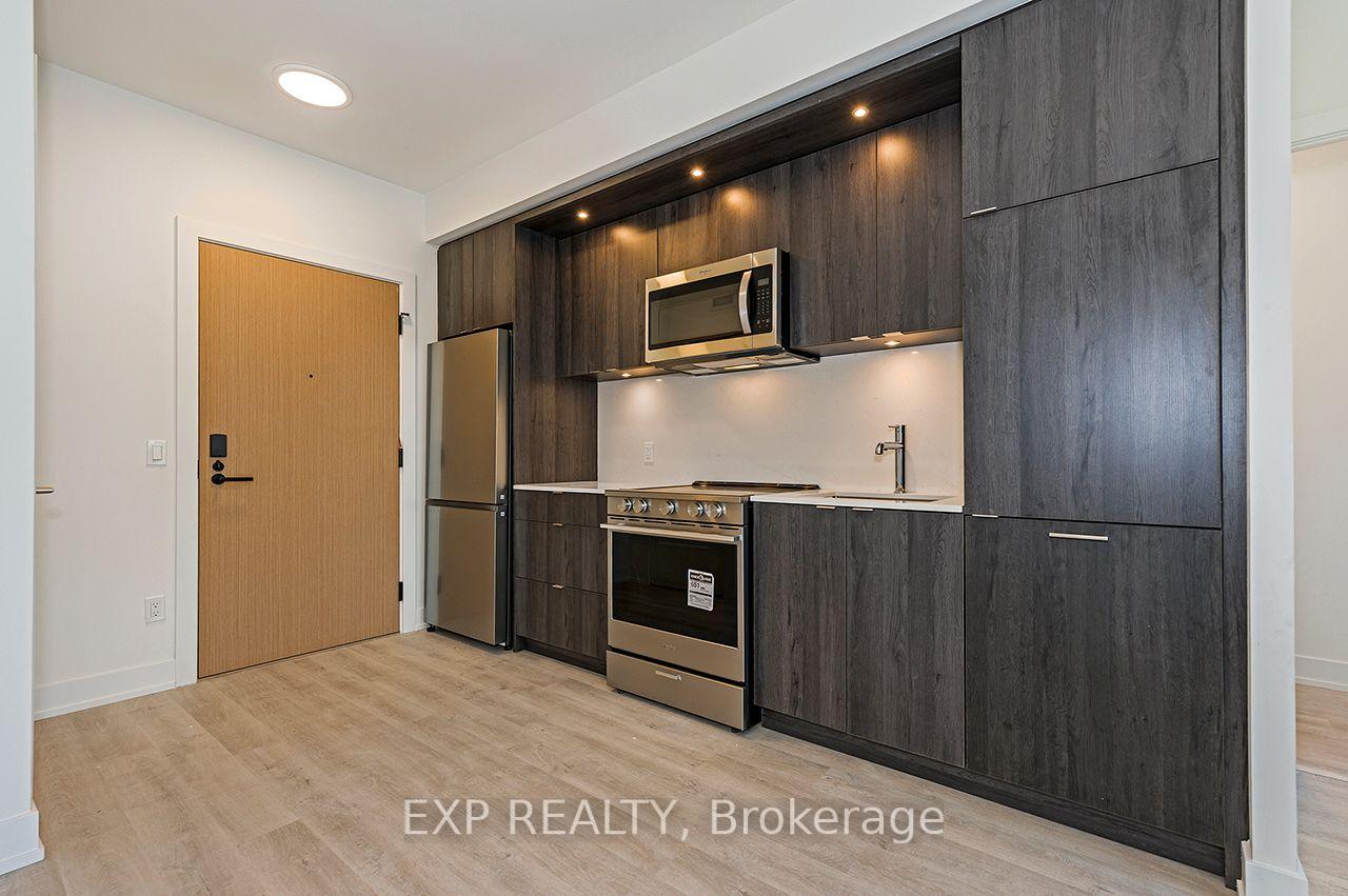 Photo 12 of 25 Cordova Avenue, Etobicoke, Islington-City Centre West — HOMEH
