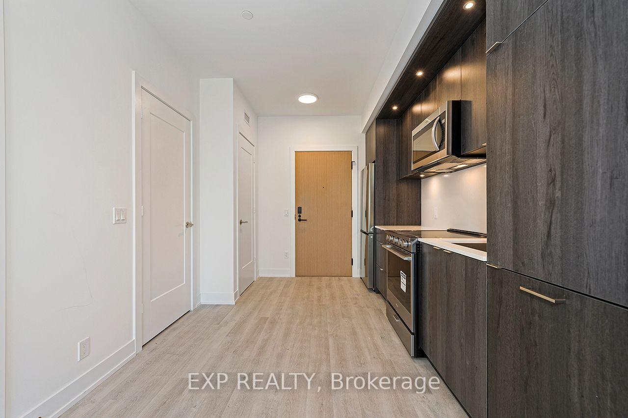 Photo 16 of 25 Cordova Avenue, Etobicoke, Islington-City Centre West — HOMEH