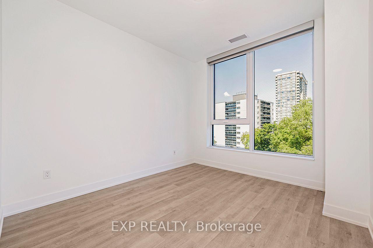 Photo 20 of 25 Cordova Avenue, Etobicoke, Islington-City Centre West — HOMEH