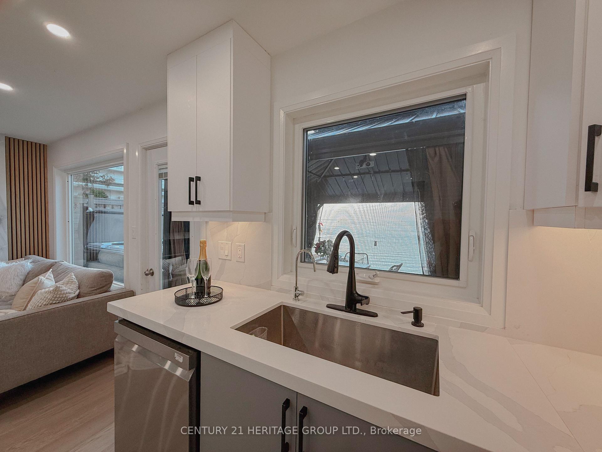 Photo 13 of 110 Hedge Road, Georgina, Sutton & Jackson's Point — HOMEH