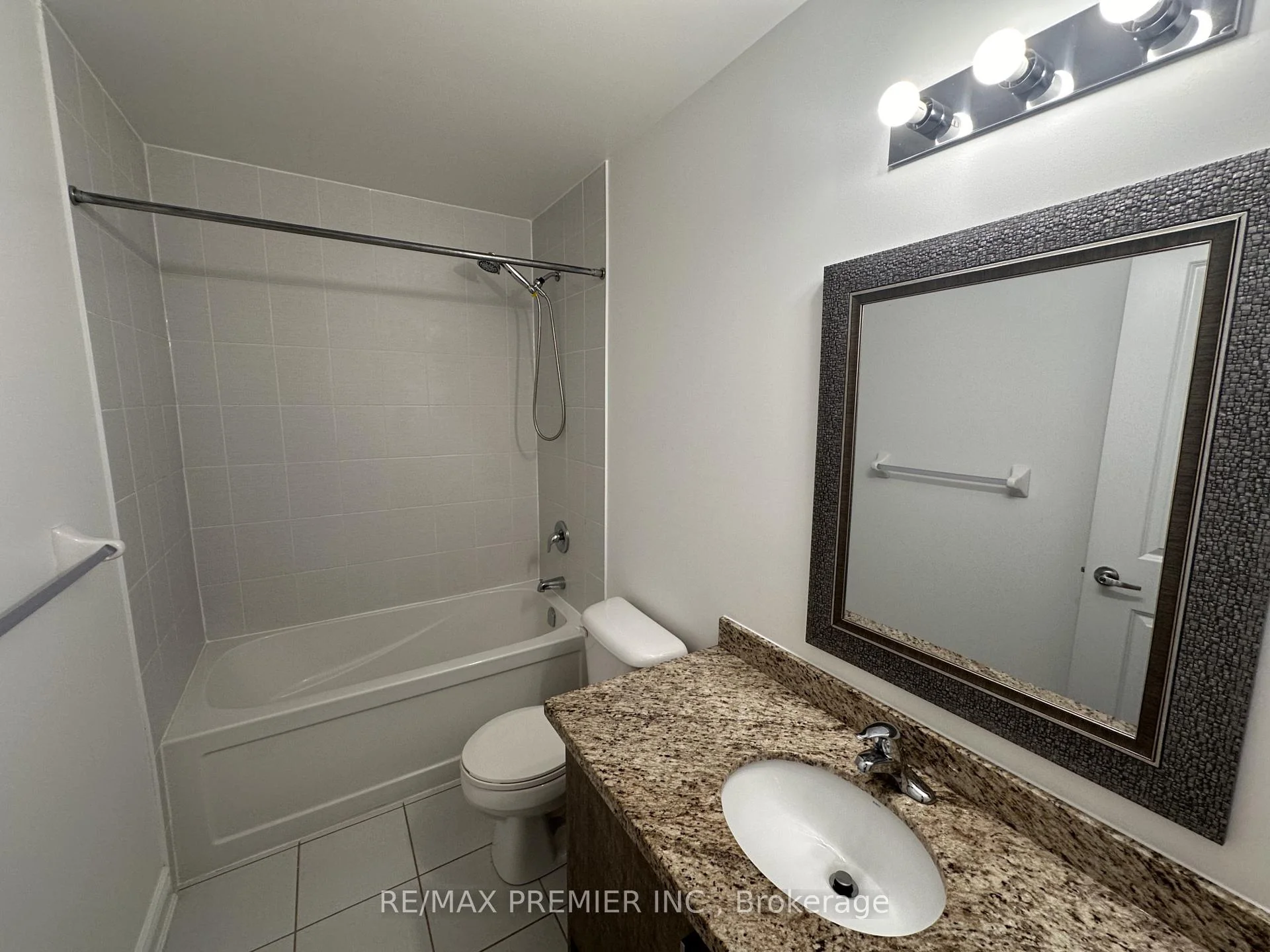 Photo 19 of 201 Alva Street, Barrie, Ardagh — HOMEH