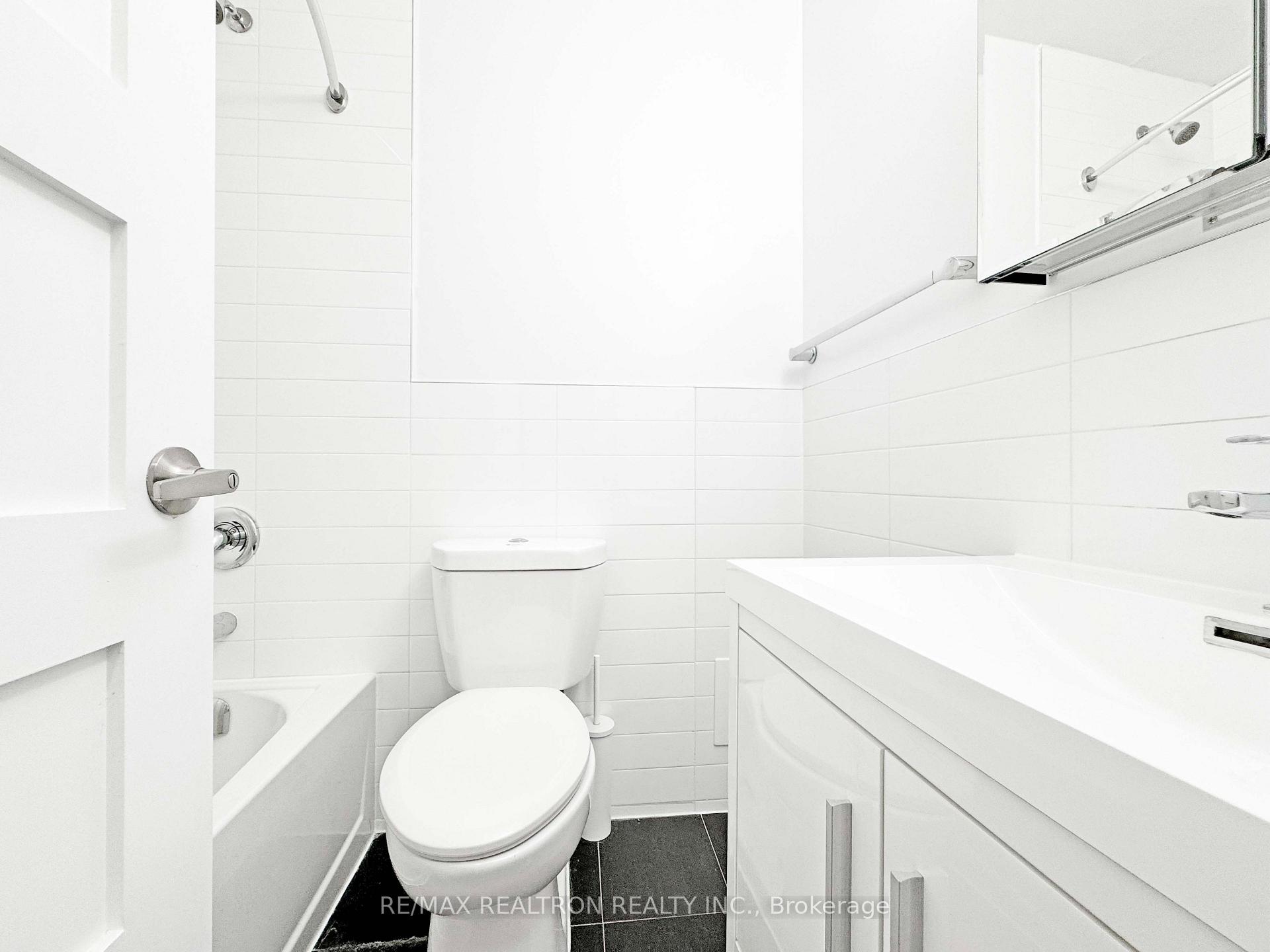 Photo 16 of Unit 502, 666 Spadina Avenue, Toronto, University — HOMEH