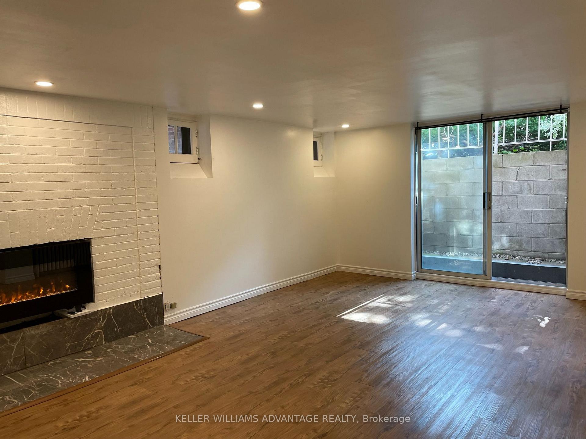 Photo 2 of Unit Basement, 347 Walmer Road, Toronto, Casa Loma — HOMEH