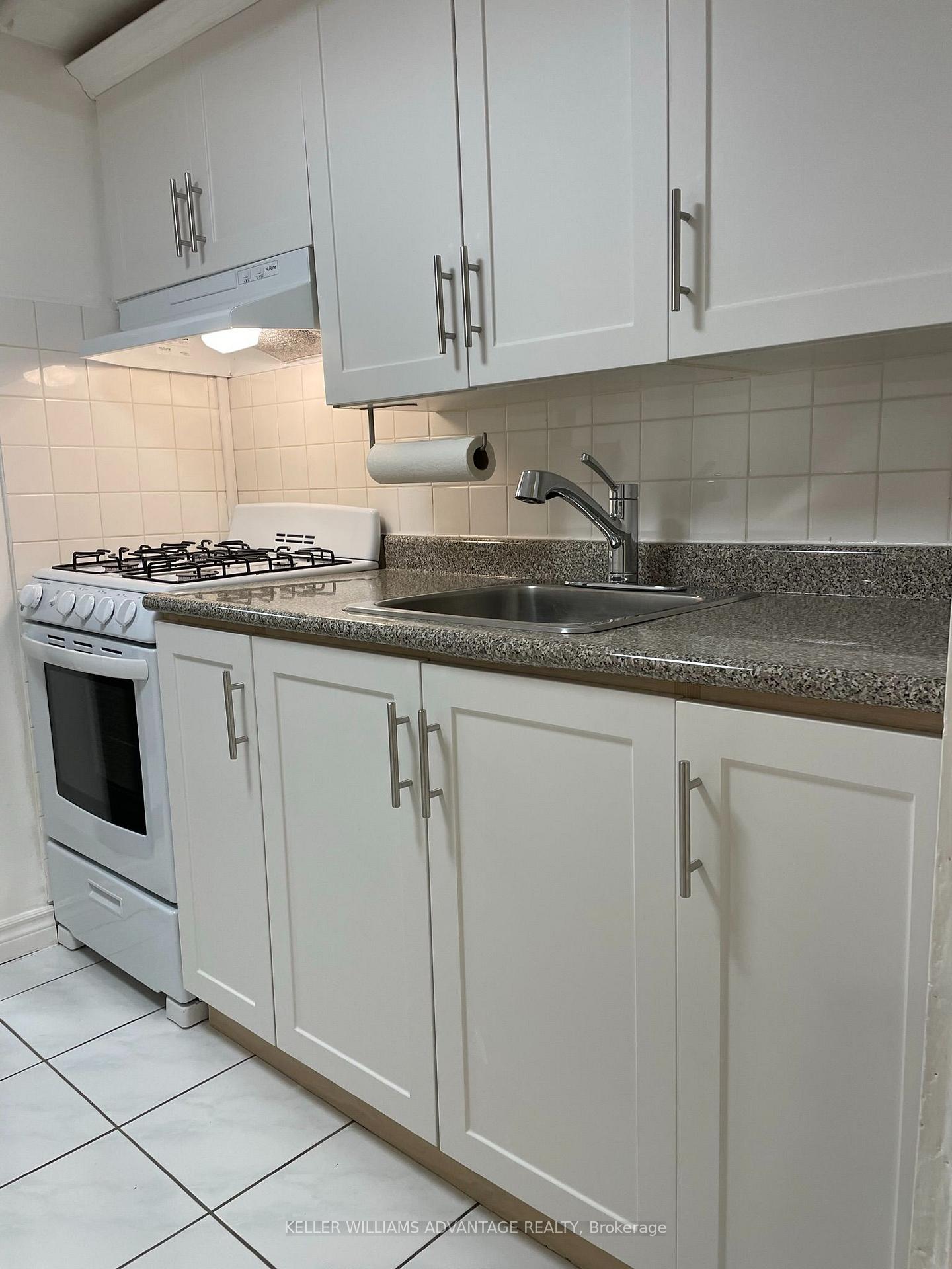 Photo 17 of Unit Basement, 347 Walmer Road, Toronto, Casa Loma — HOMEH