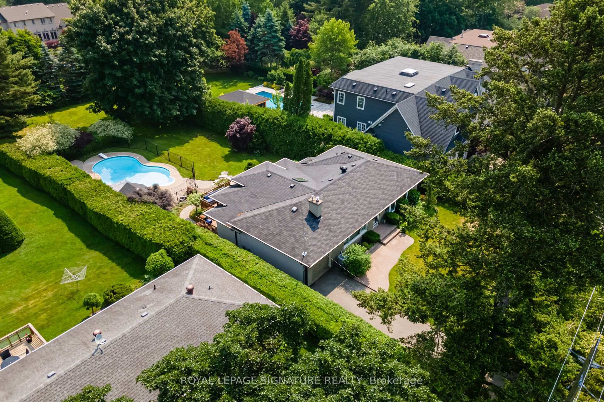 Photo 109 of 383 Maplehurst Avenue, Oakville, Bronte — HOMEH