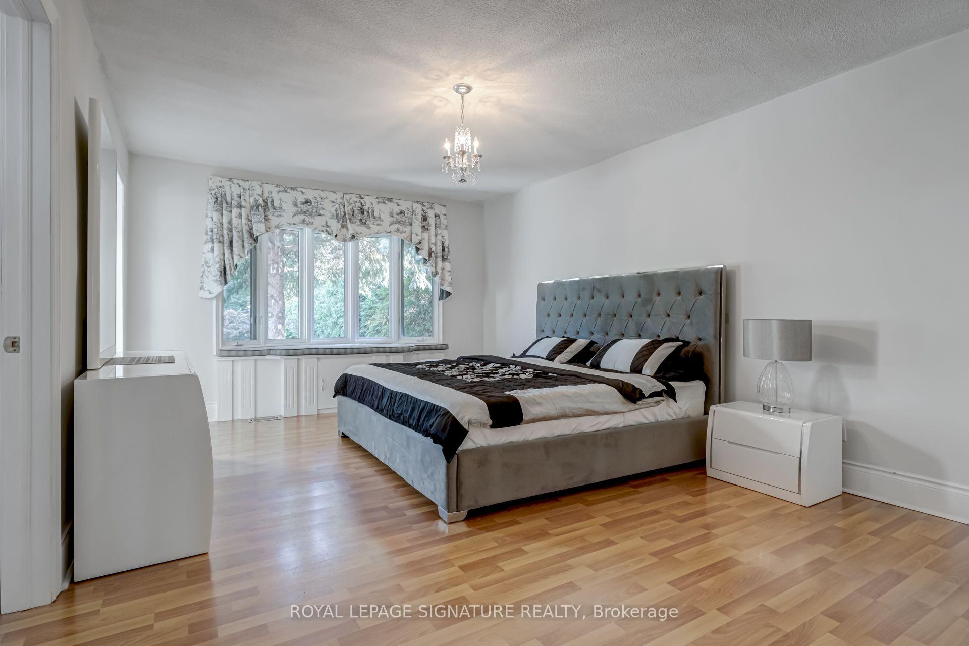 Photo 22 of 383 Maplehurst Avenue, Oakville, Bronte — HOMEH
