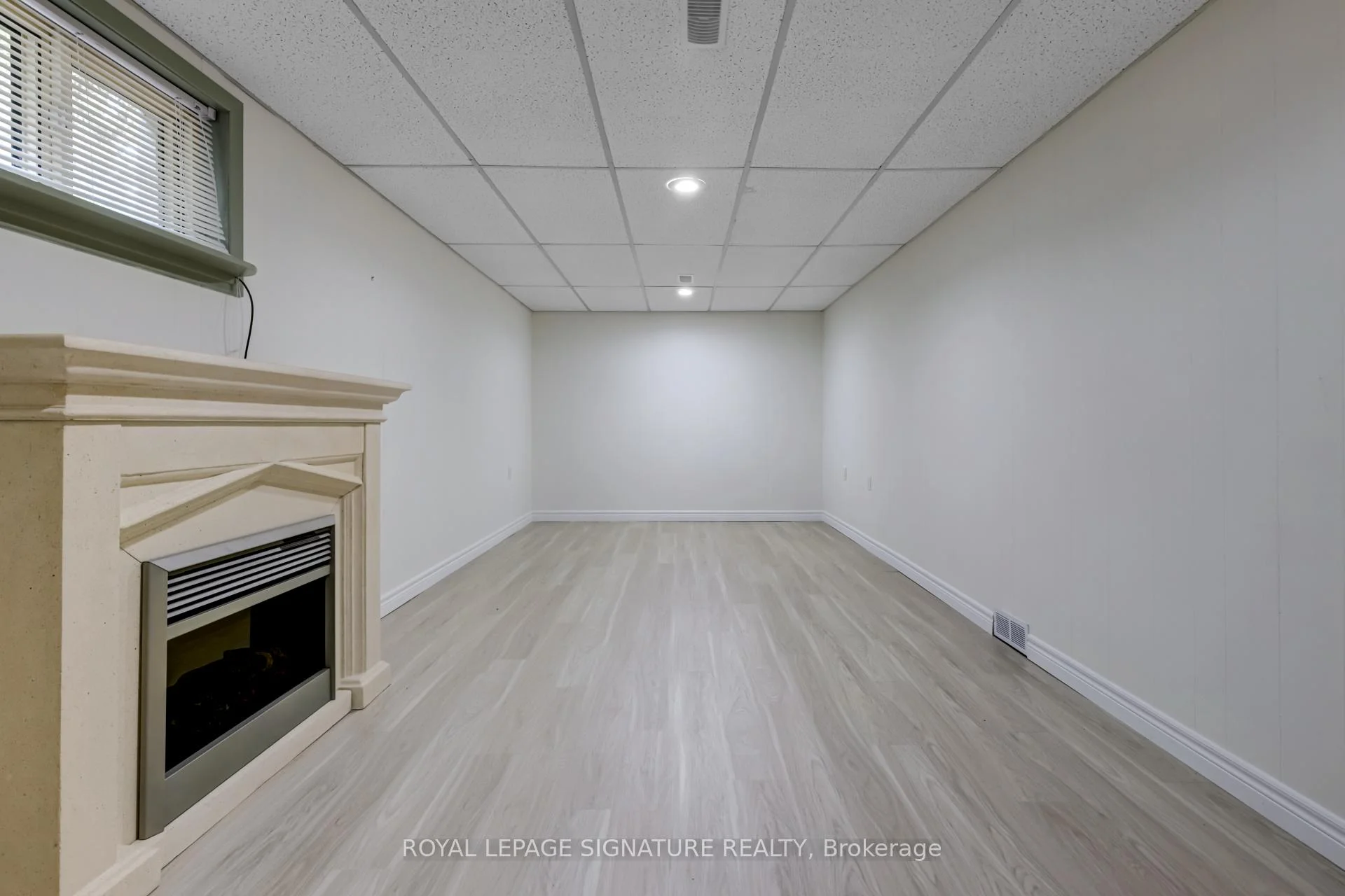 Photo 71 of 383 Maplehurst Avenue, Oakville, Bronte — HOMEH