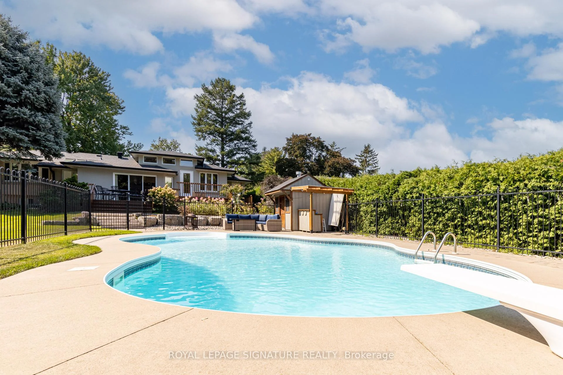 Photo 90 of 383 Maplehurst Avenue, Oakville, Bronte — HOMEH
