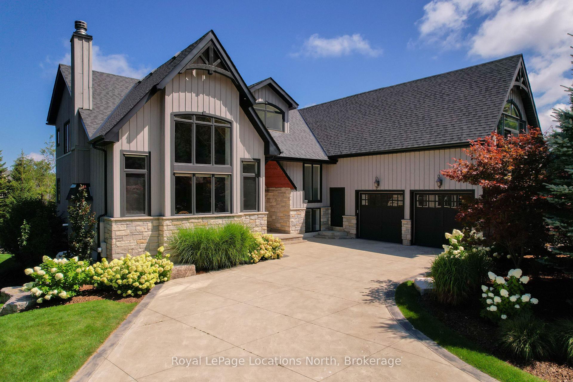 Photo of 109 Hemlock Court W