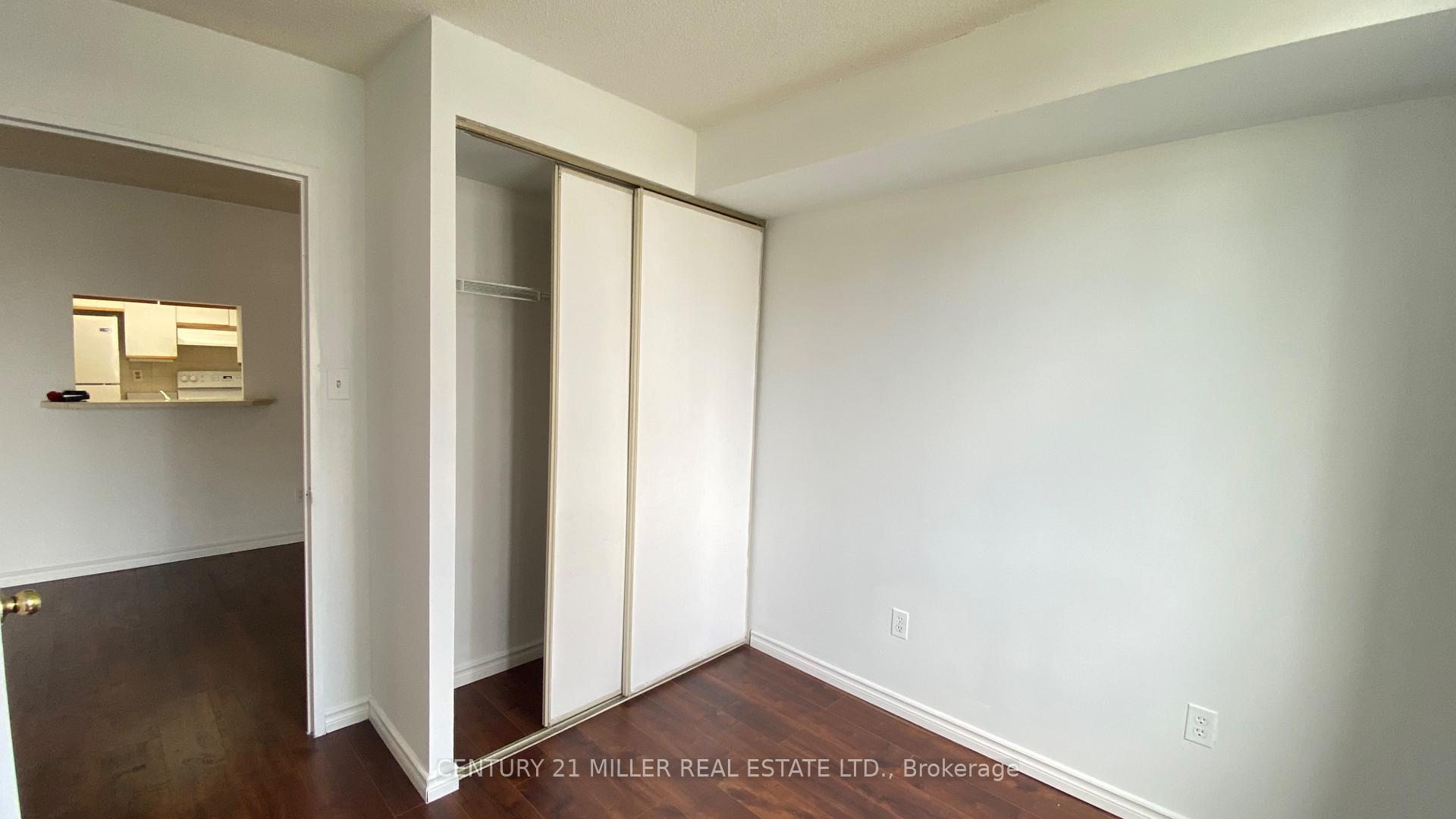 Photo 11 of Unit 1702, 285 Enfield Place, Mississauga, City Centre — HOMEH