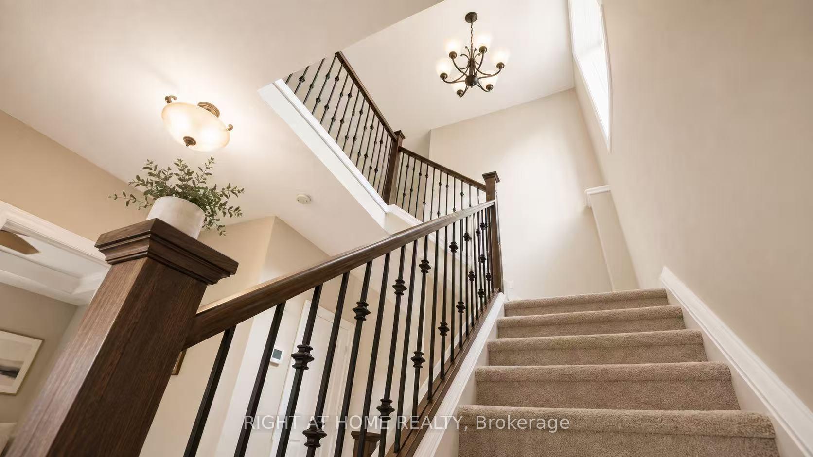 Photo 6 of 882 Kettleridge Street, London, North M — HOMEH