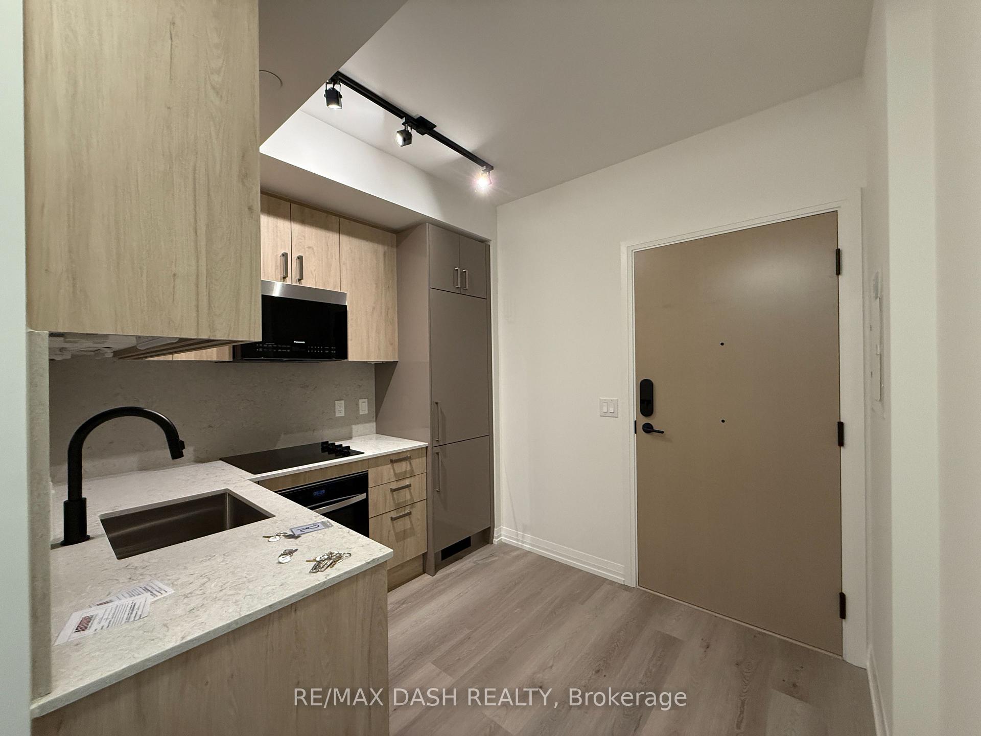 Photo 3 of Unit 712, 280 Dundas Street W, Toronto, University — HOMEH