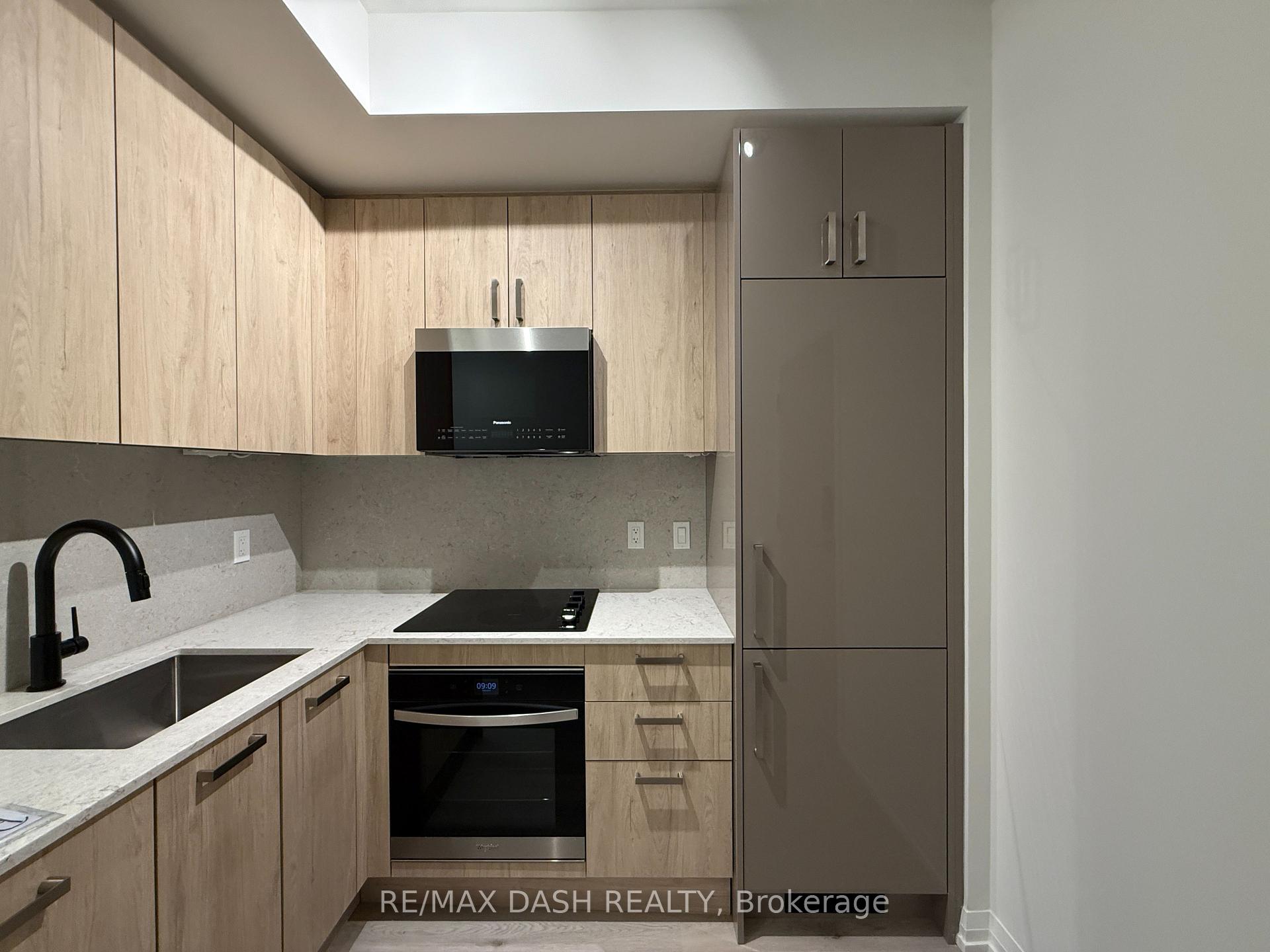 Photo 4 of Unit 712, 280 Dundas Street W, Toronto, University — HOMEH