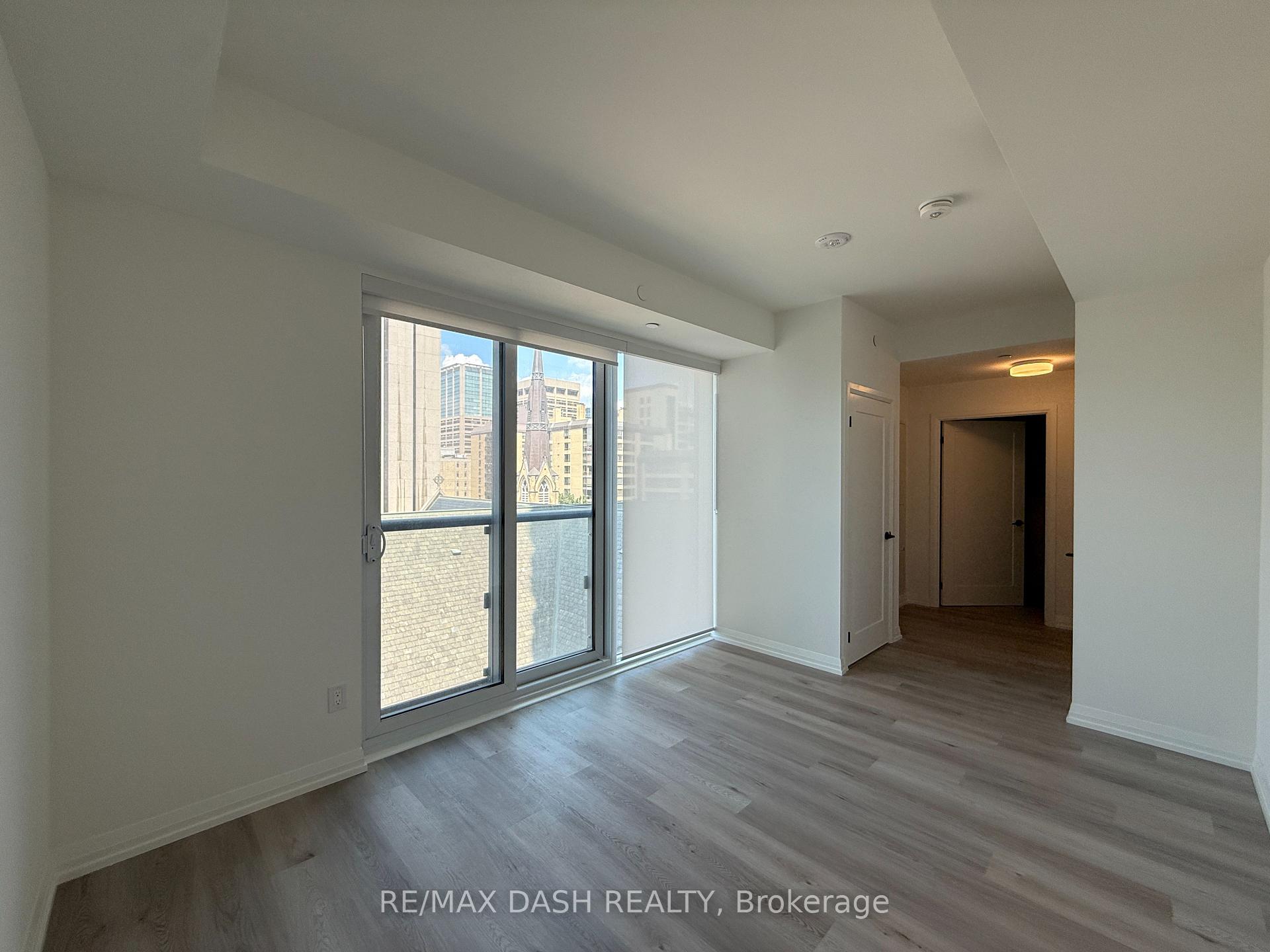 Photo 6 of Unit 712, 280 Dundas Street W, Toronto, University — HOMEH