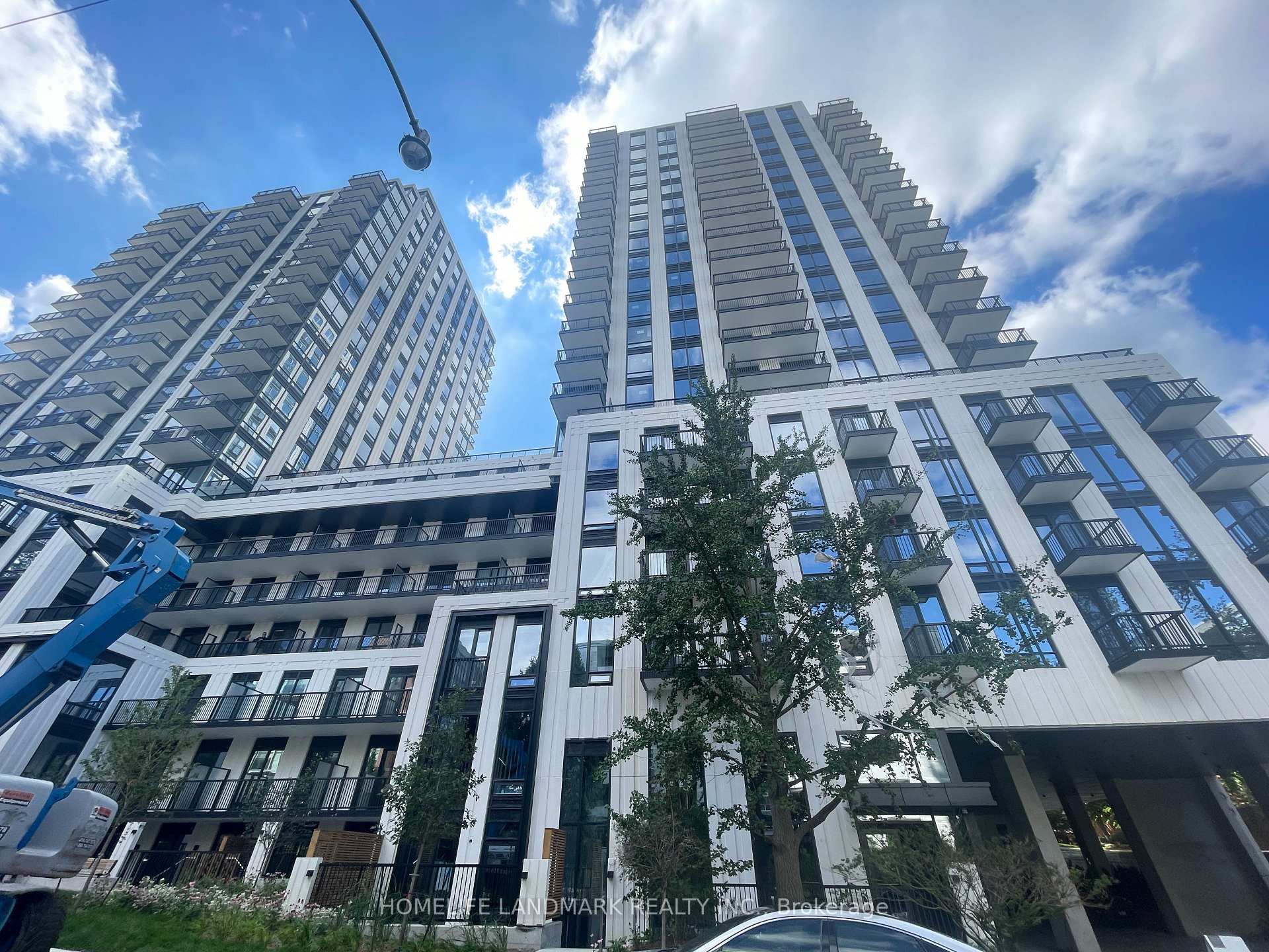 Photo of Unit 1512, 91 Montclair Avenue