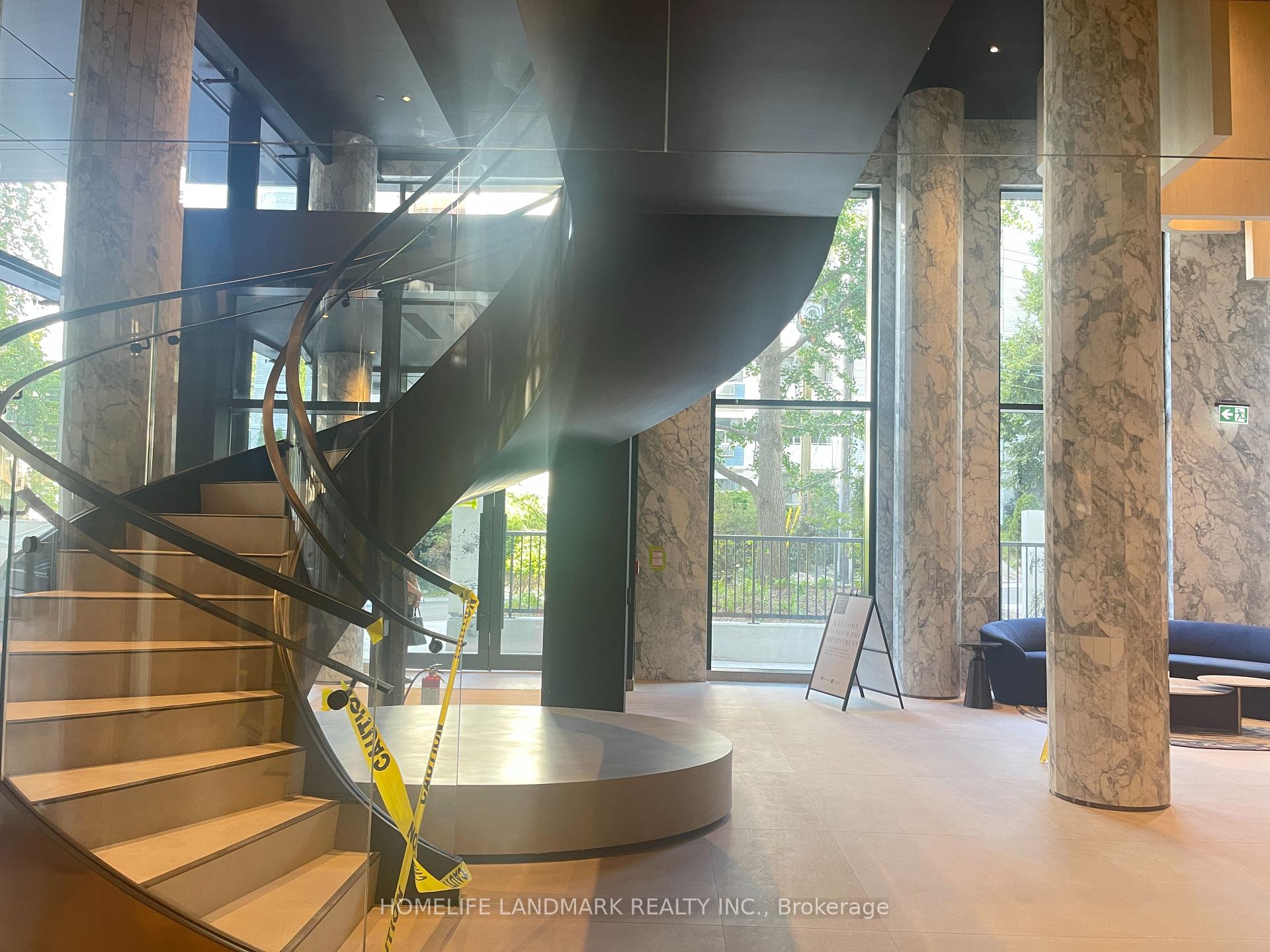 Photo 4 of Unit 1512, 91 Montclair Avenue, Toronto, Forest Hill South — HOMEH